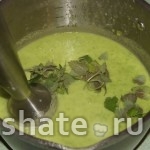 суп-пюре из зеленого горошка